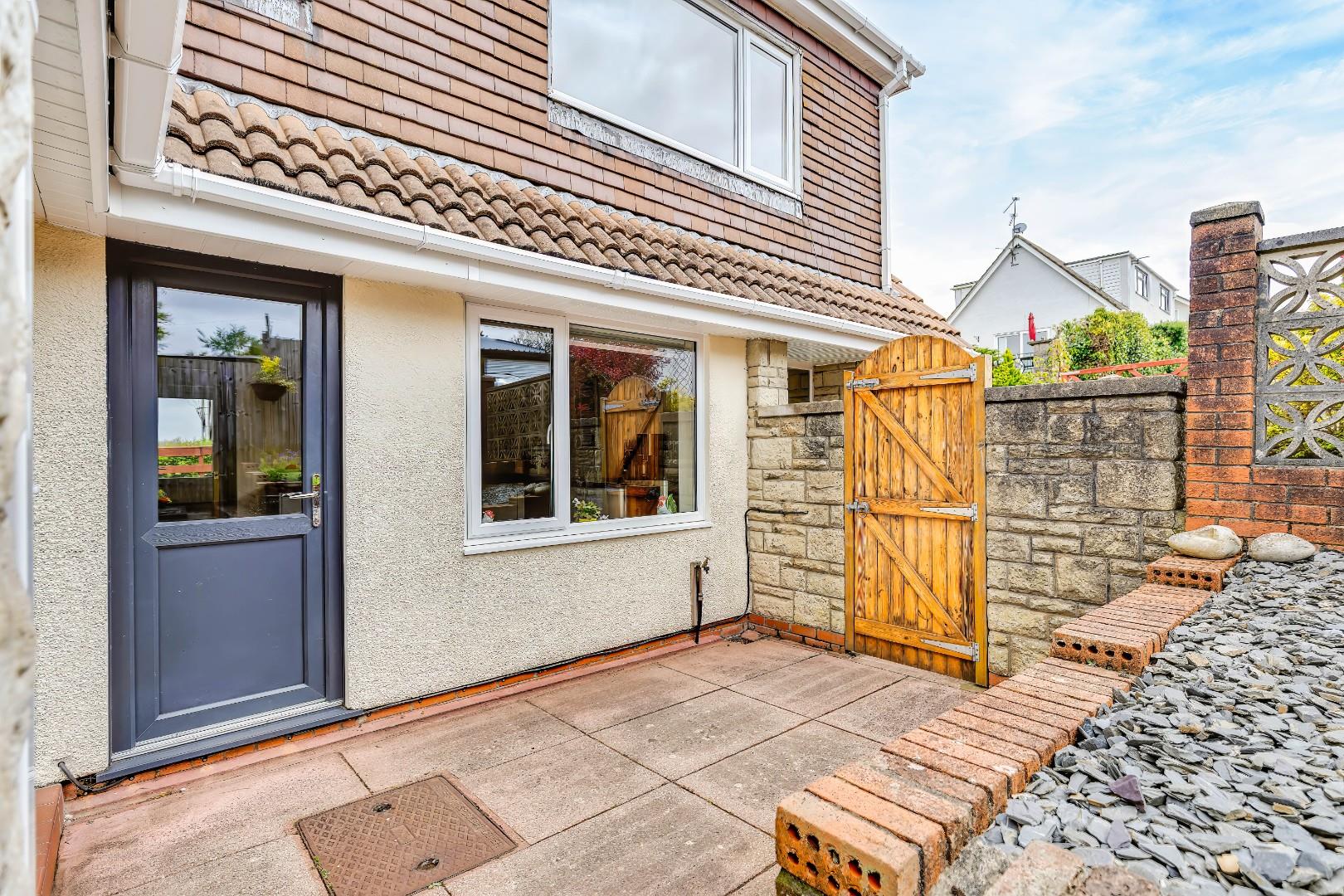 86a Port Road East, Barry, CF62 9PU